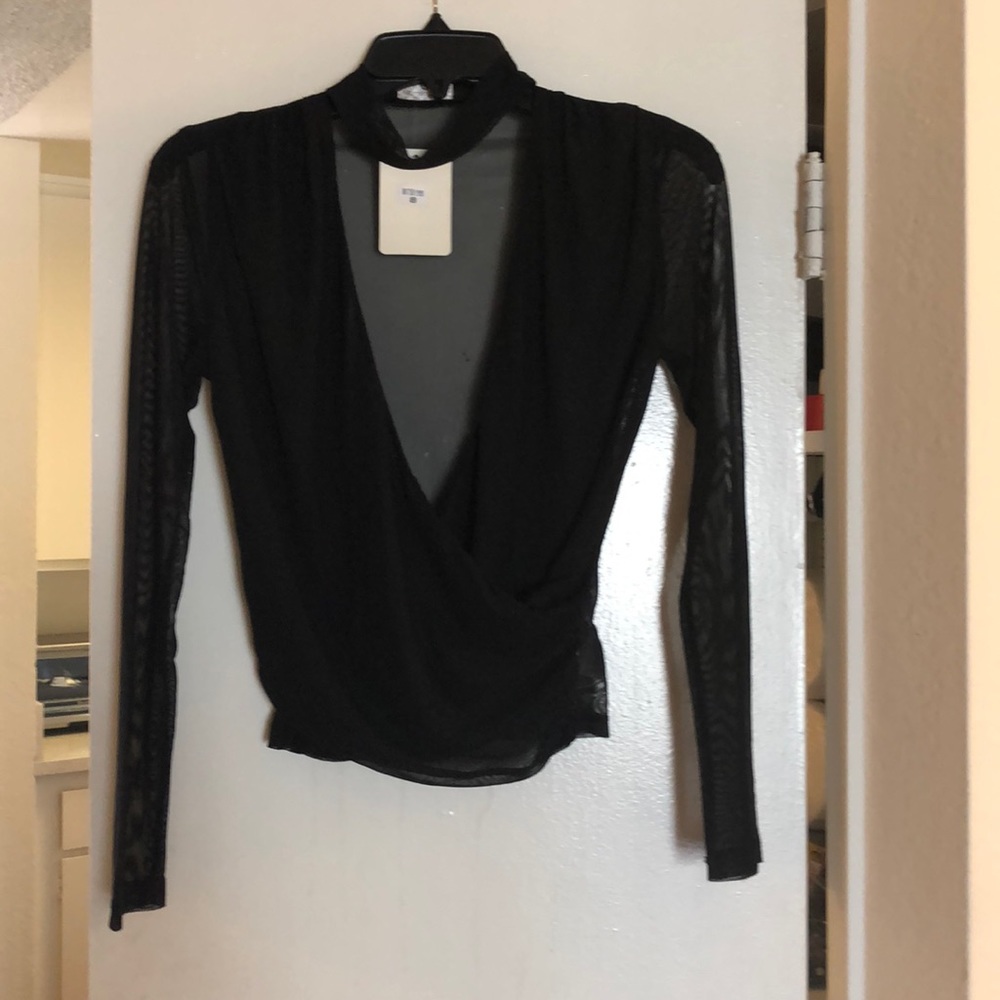 Mesh black top